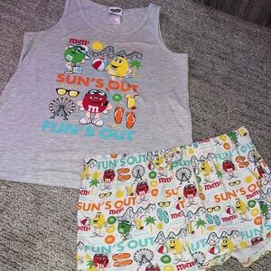 M&m women’s sleepwear large